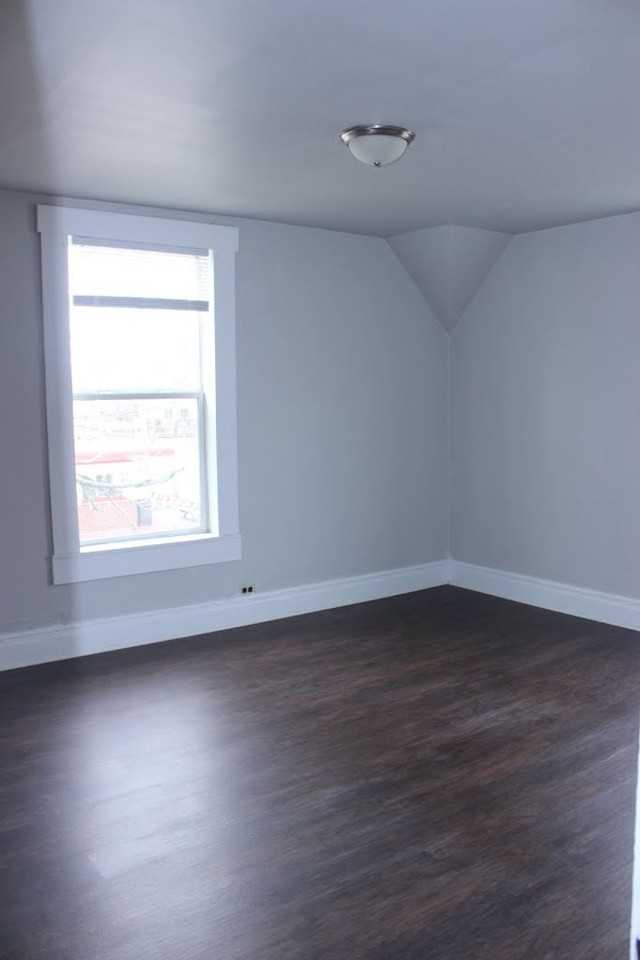 1507 1/2 W Jackson St - Photo 4 of 15