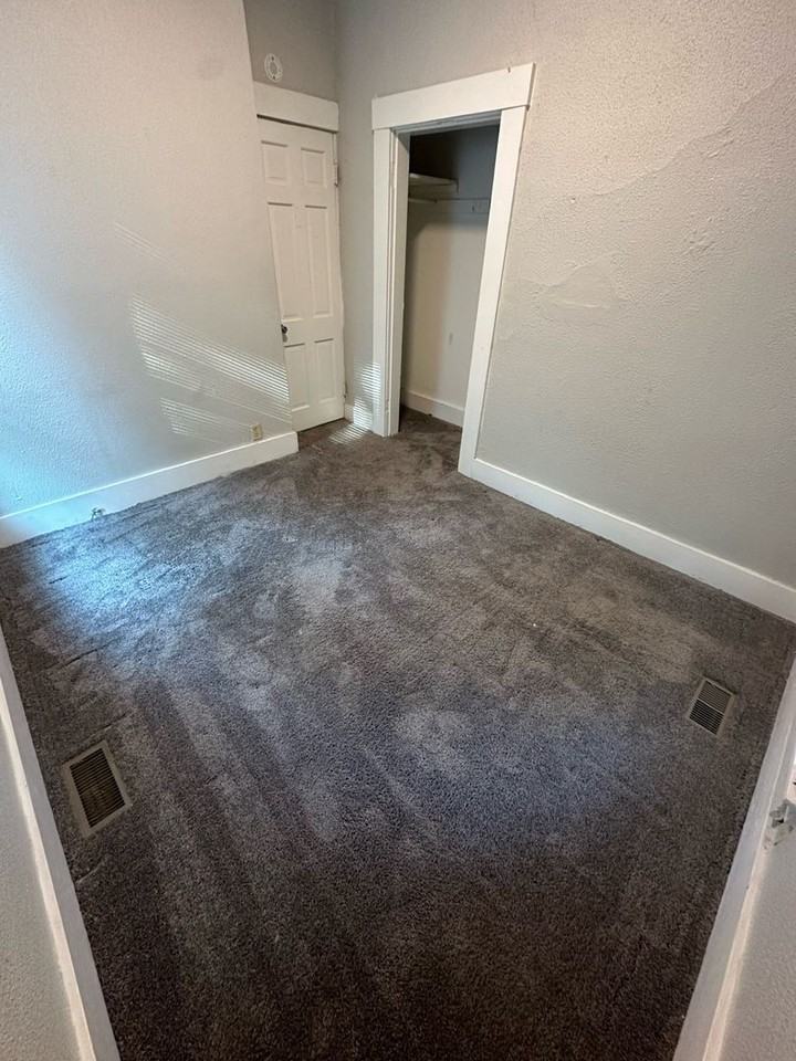 1307 West Jackson Street - Photo 2 of 8