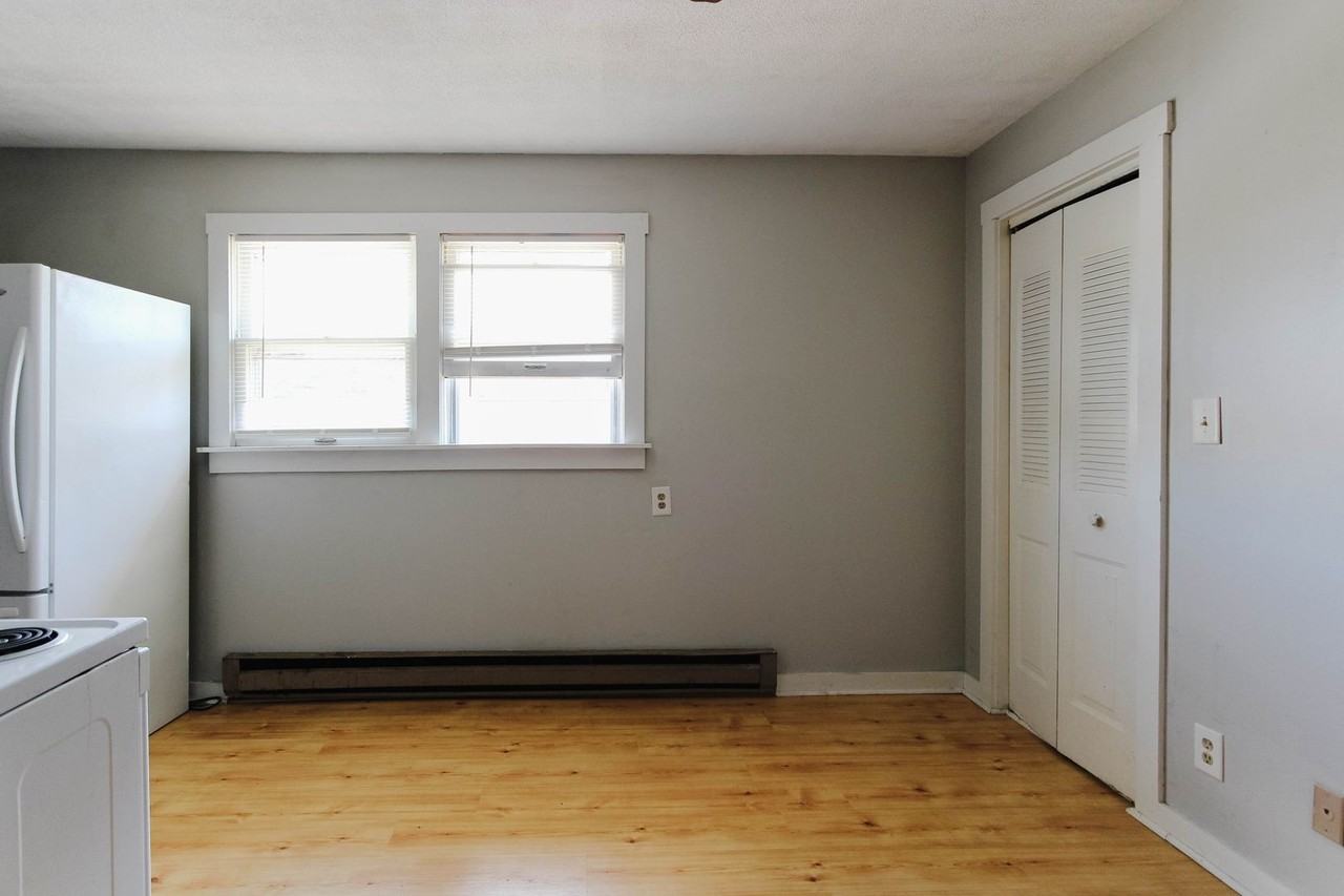 1514 W Jackson St #3 - Photo 6 of 10