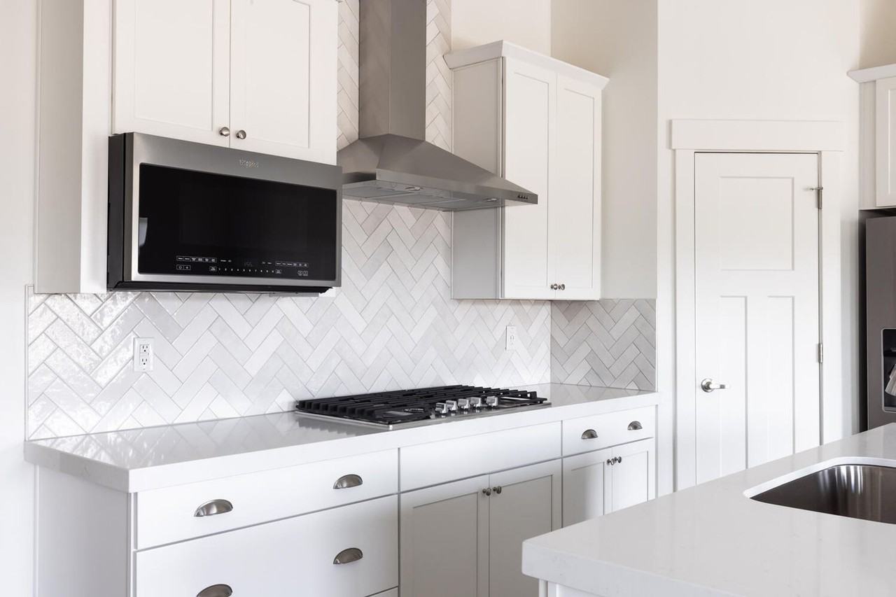 1093 E Becca Rd - Photo 3 of 17