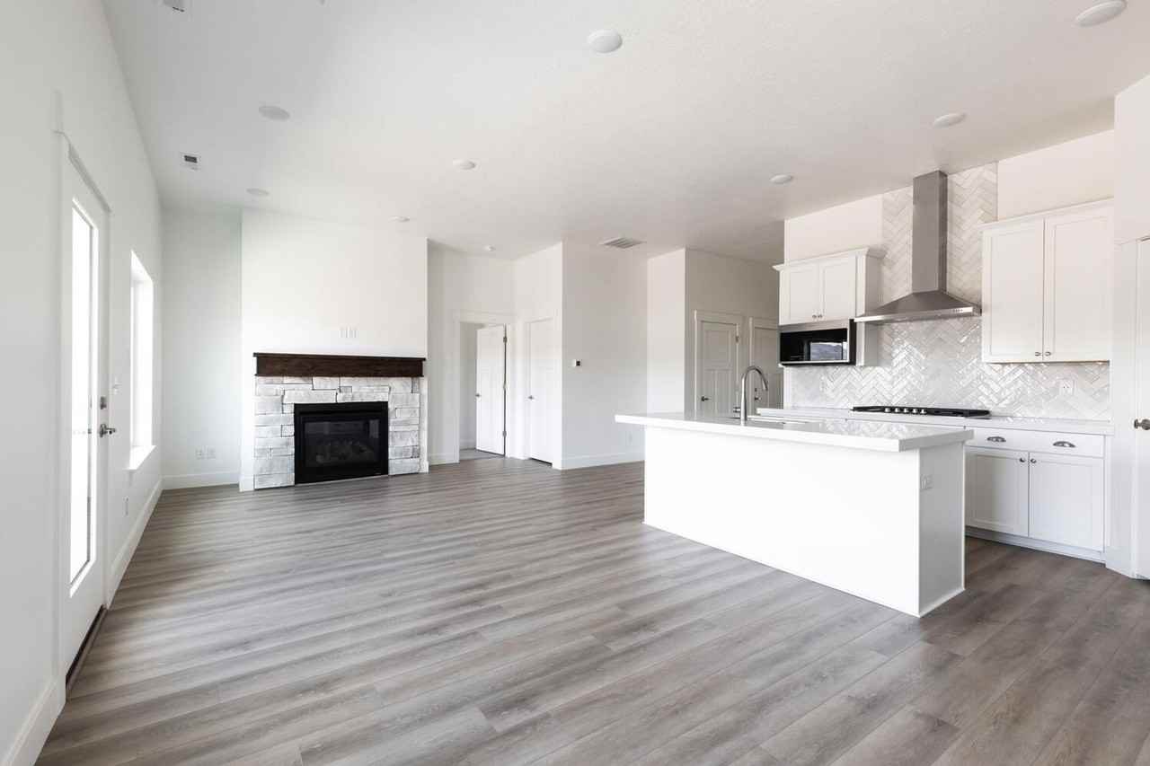 1093 E Becca Rd - Photo 7 of 17