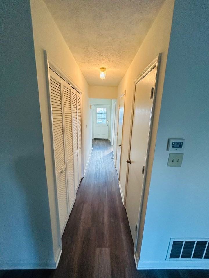 310 Broce Dr - Photo 5 of 12