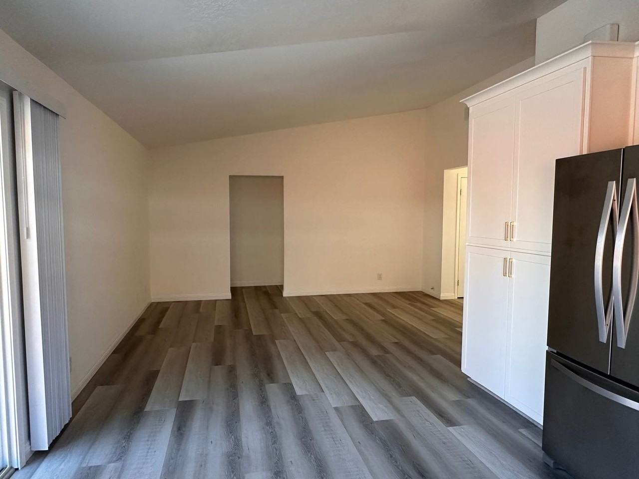 3706 Lynx Ct - Photo 3 of 16