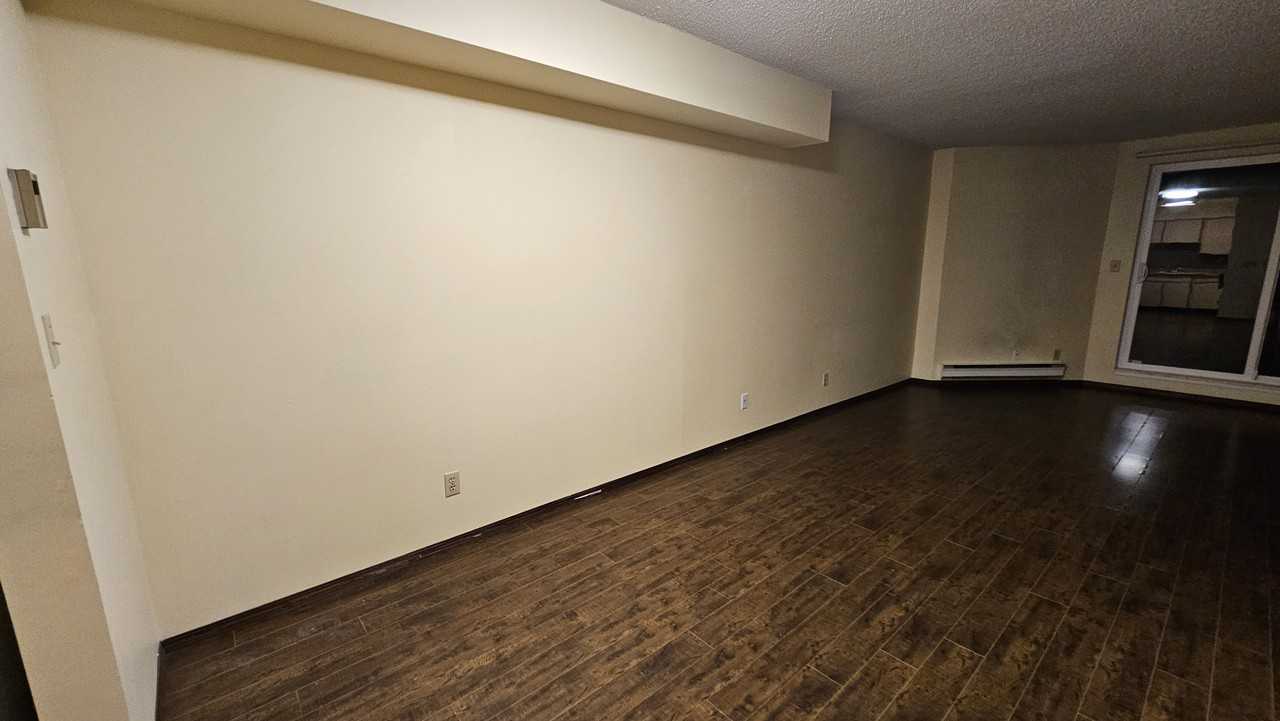 984 West 7th Avenue - Photo 6 of 18