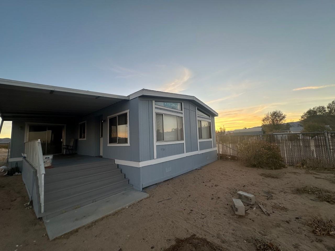 953 N Indian Wells St - Photo 2 of 16