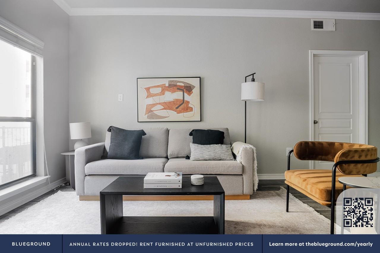 404 Rio Grande Street - Photo 3 of 39