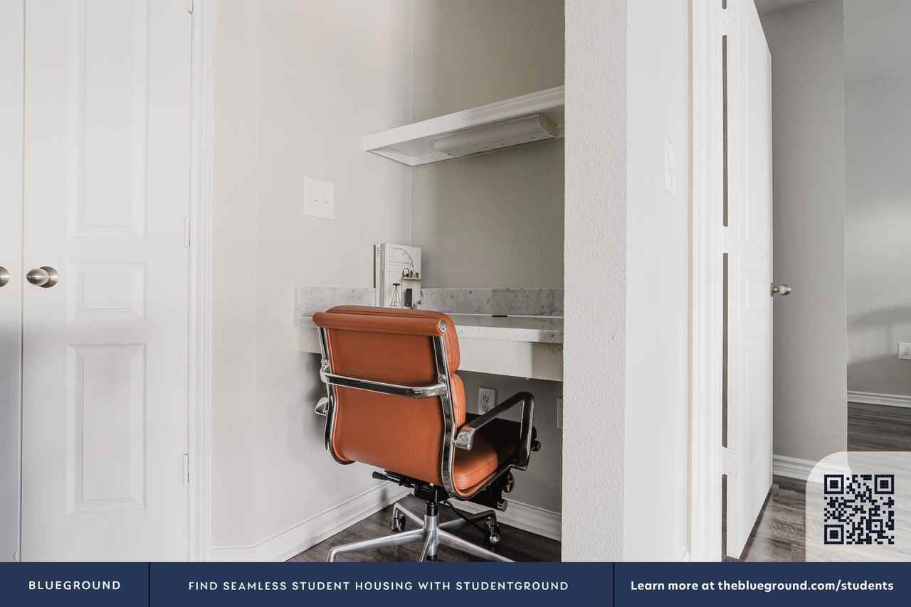 404 Rio Grande Street - Photo 6 of 39