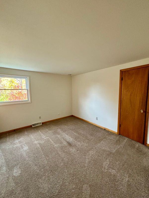 50 School St - Photo 5 of 11