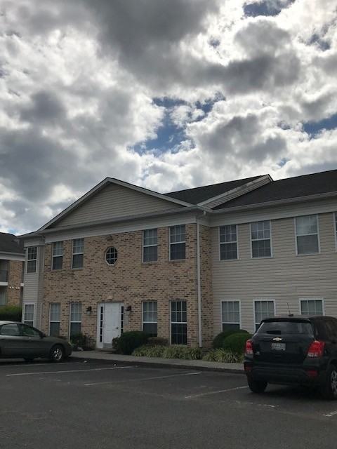 704 Churchill Xing - Photo 2 of 18