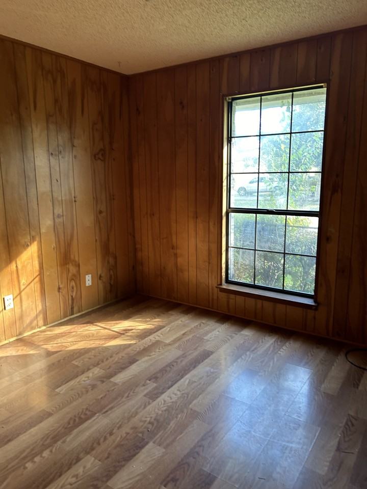 1150 17th St Se #1 - Photo 2 of 7