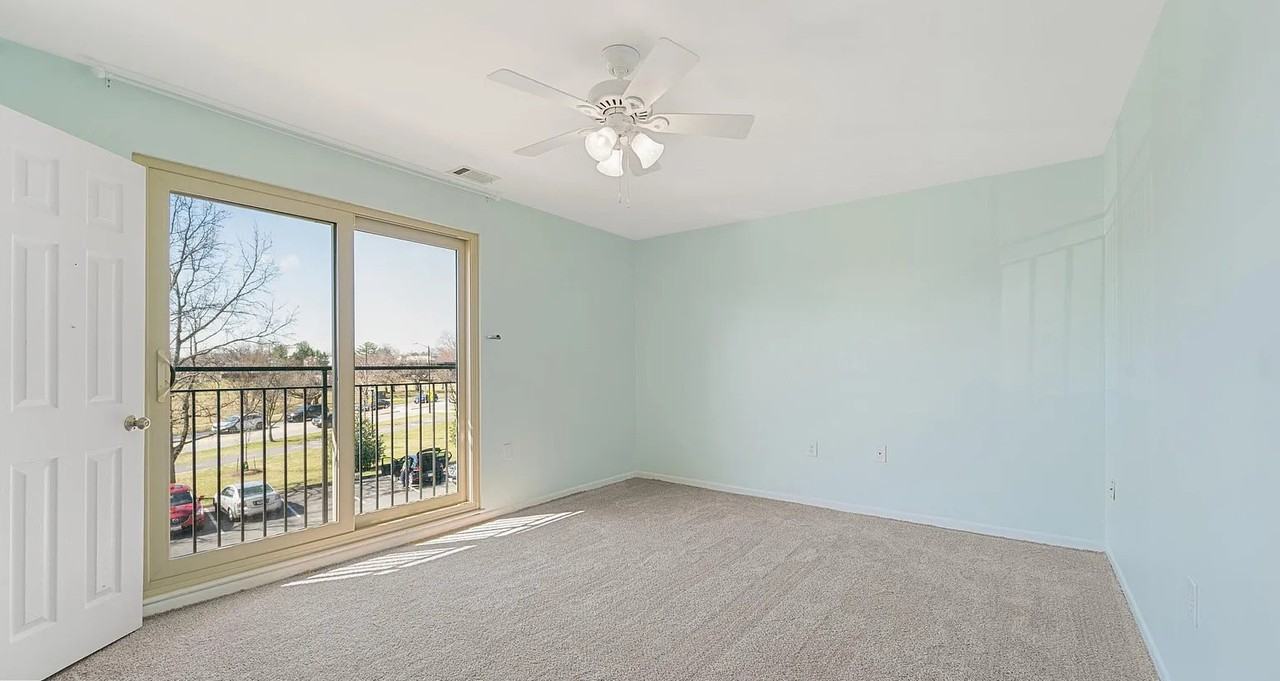 5015 Green Mountain Cir #5 - Photo 3 of 15