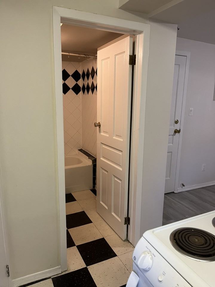 185 Indian Rd - Photo 5 of 13