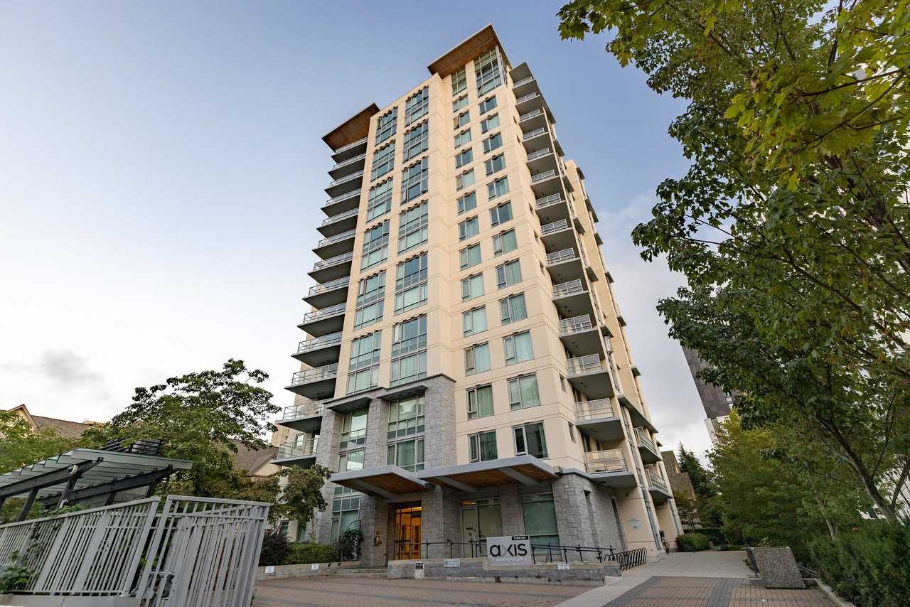 Axis - Photo 2 of 24