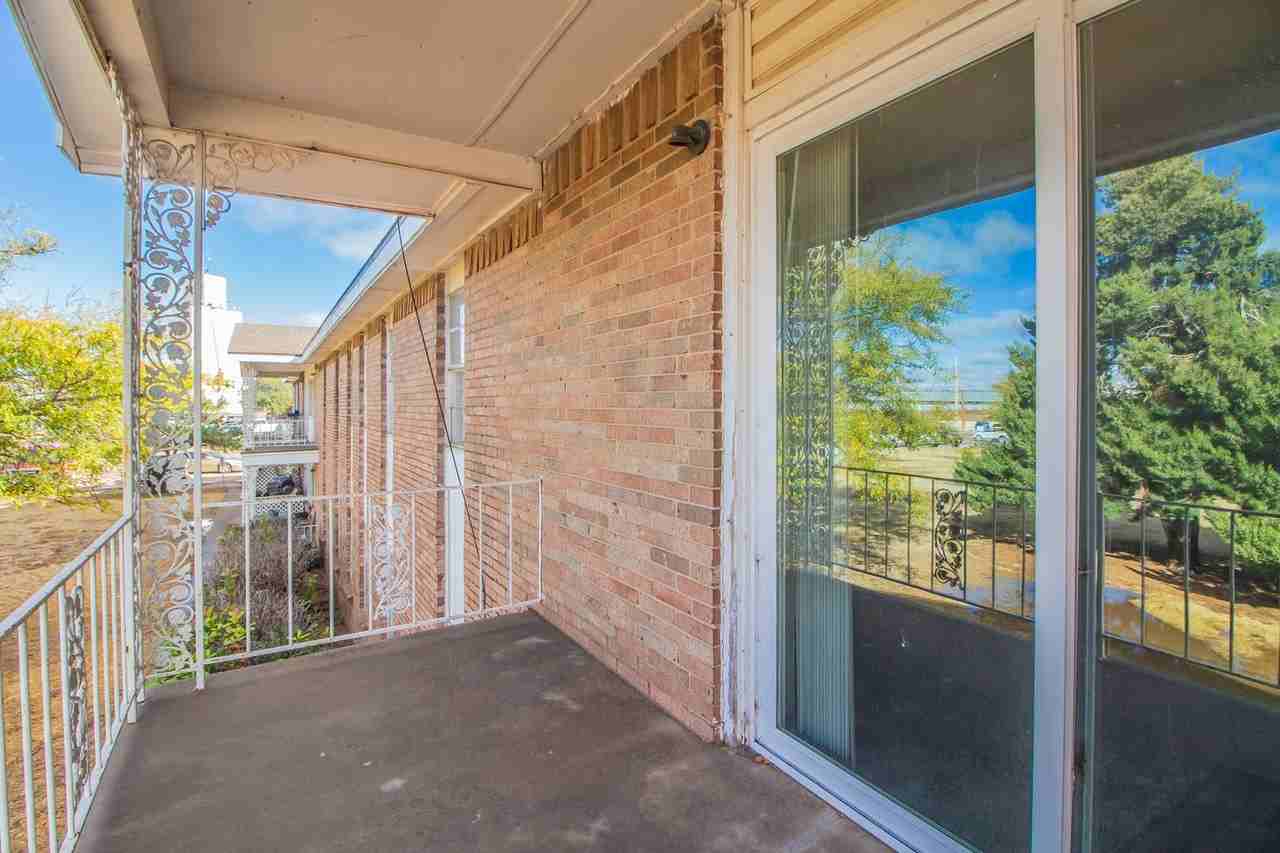 MC 2500 W 26th Street - Photo 3 of 14