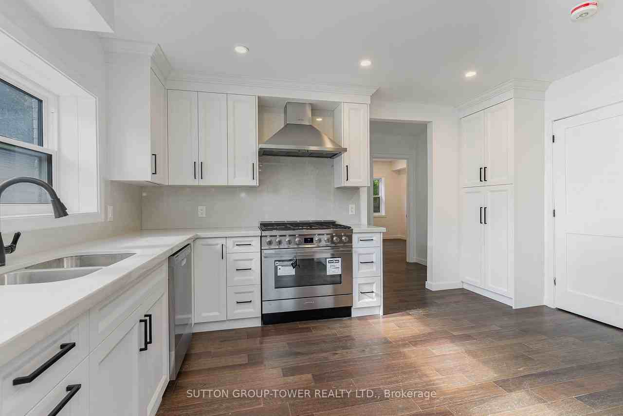 298 South Kingsway - Photo 2 of 11
