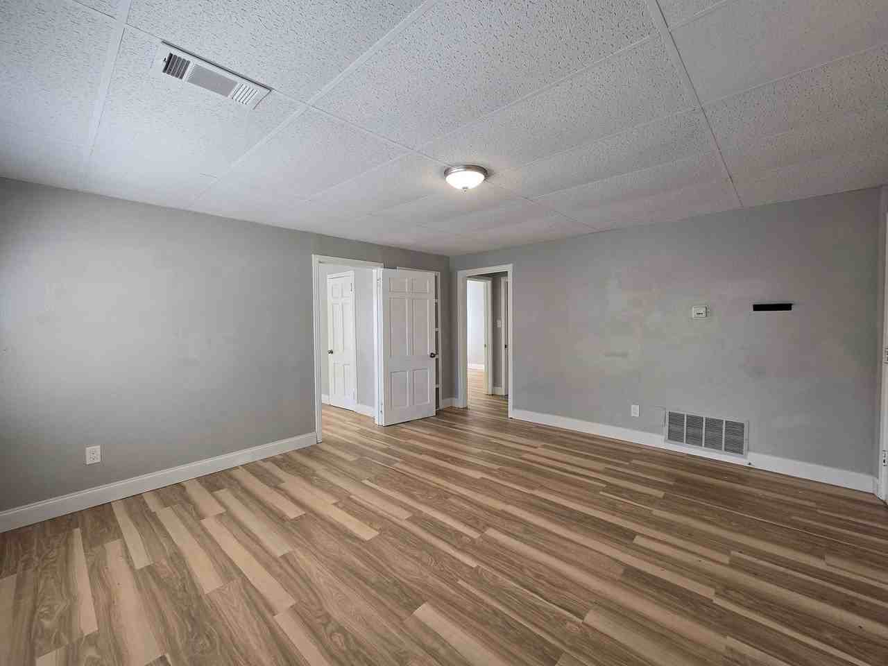 210 W Vardeman Ave - Photo 7 of 15