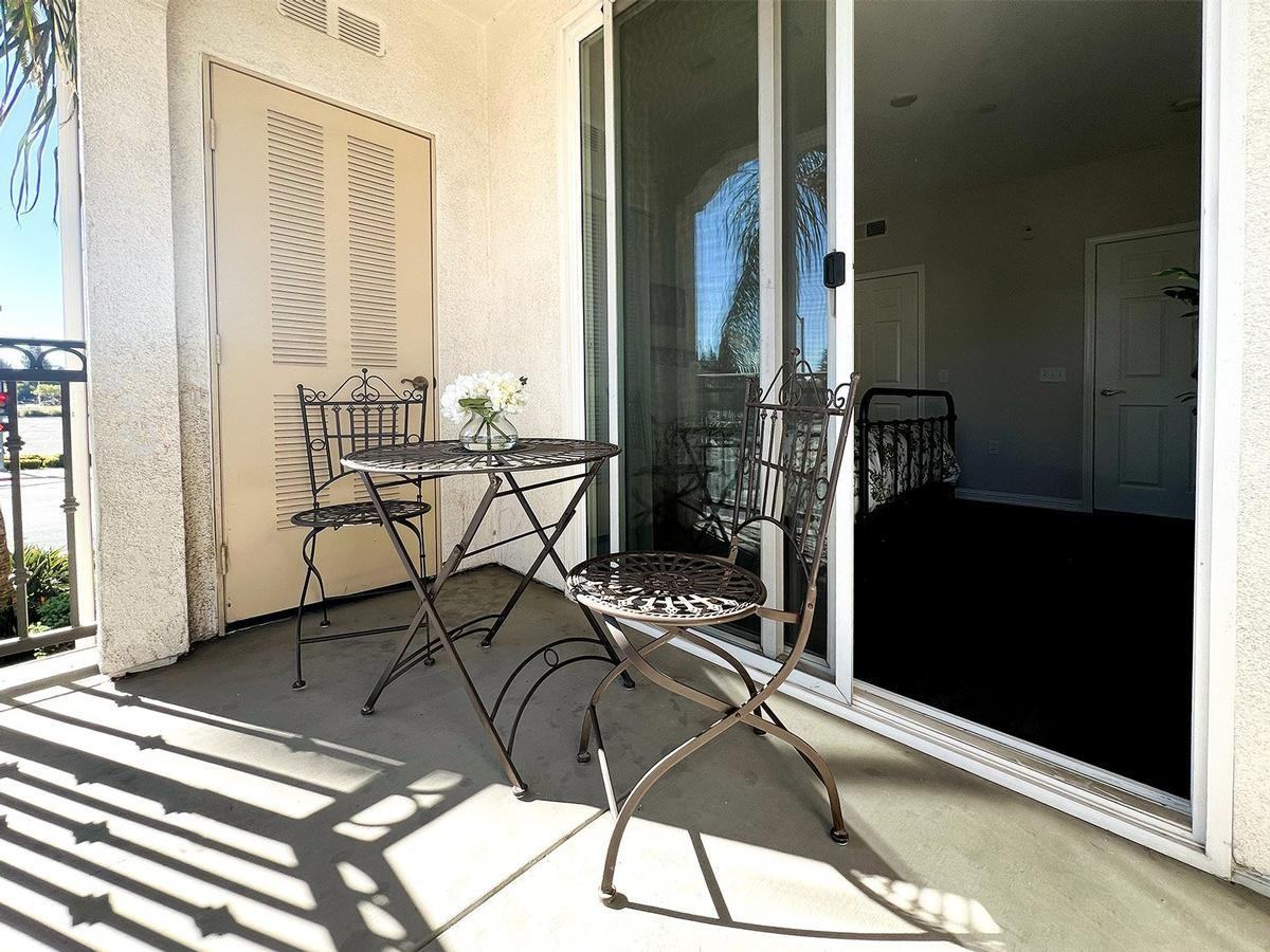 3250 Market St - Photo 5 of 40