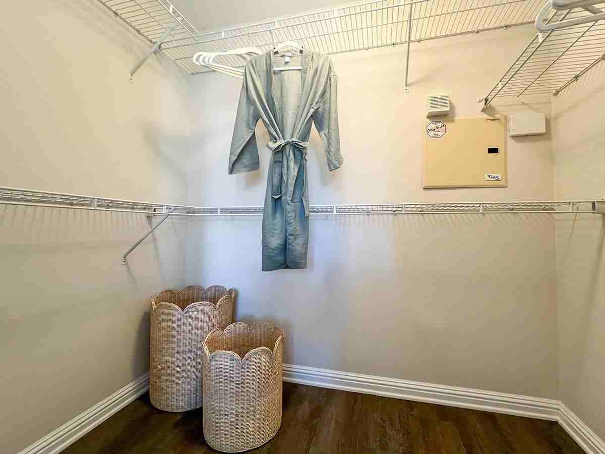 3250 Market St - Photo 3 of 40