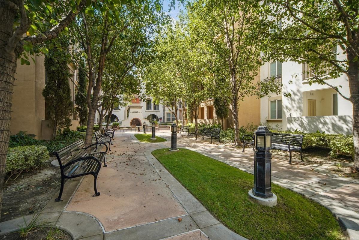 3250 Market Street - Photo 2 of 40