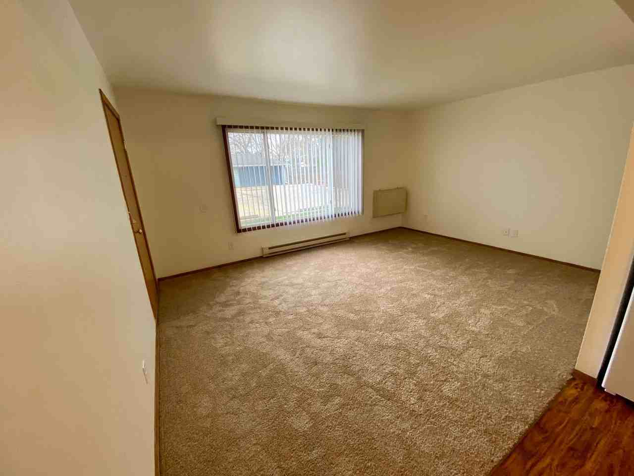 Waterford Apartments - Photo 4 of 15