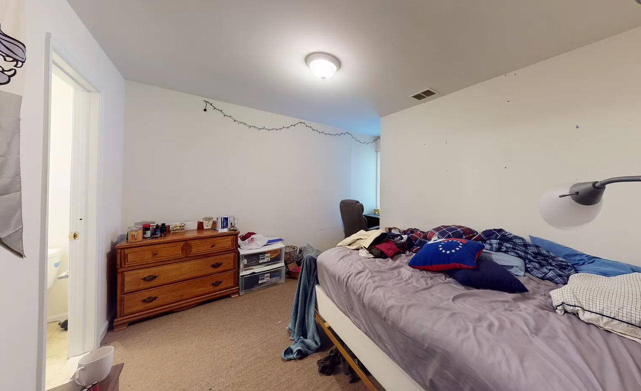 1810 N 17th St - Photo 3 of 16