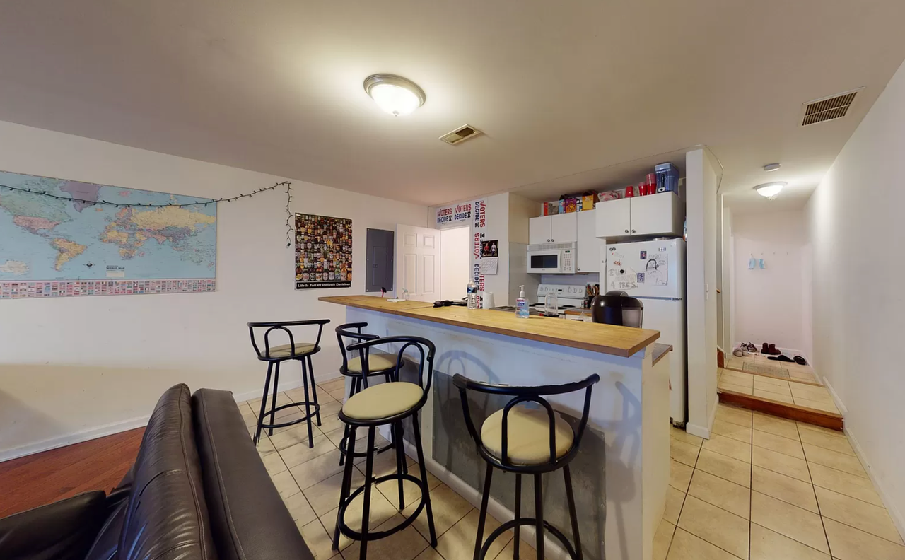 1810 N 17th St - Photo 4 of 16