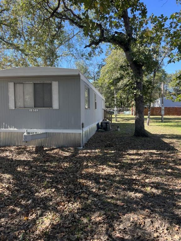 1801 Coral Rd - Photo 3 of 13