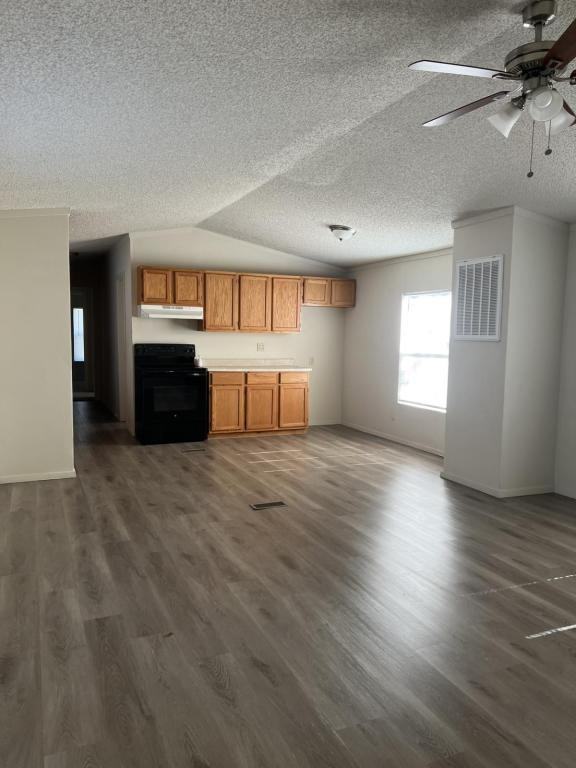 1676 Long Ave - Photo 4 of 15