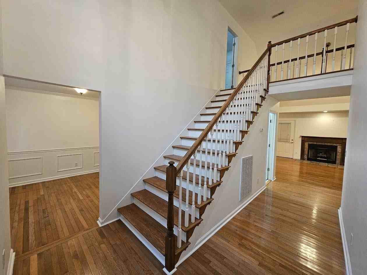 918 Olsen Ave - Photo 2 of 30