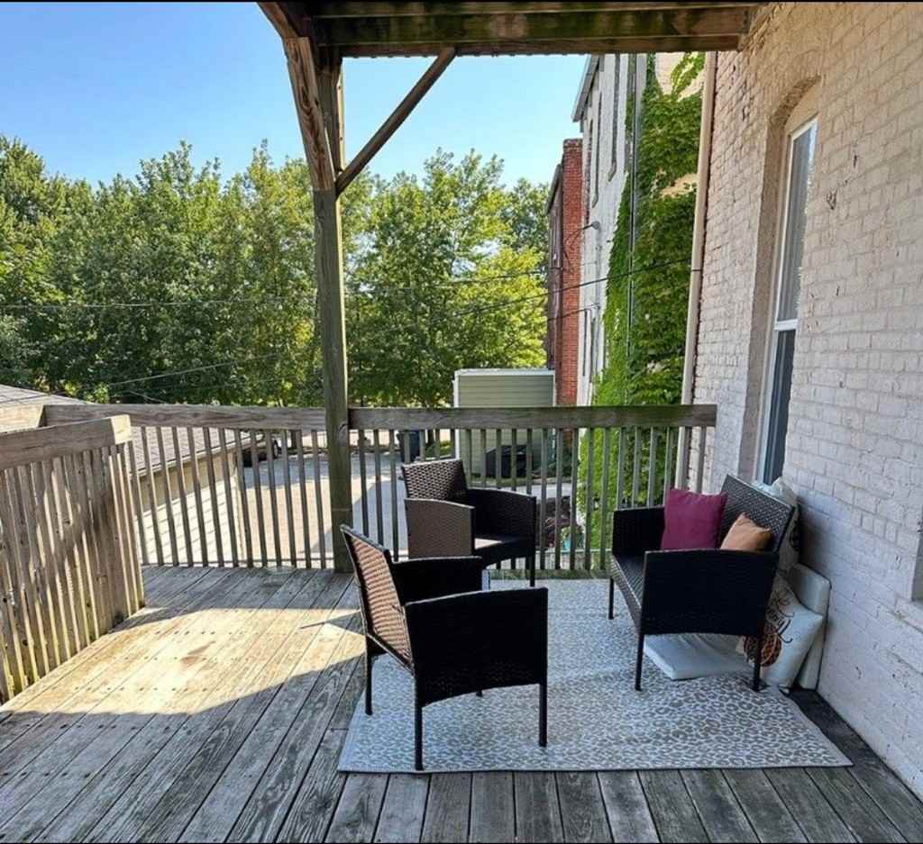 808 Des Moines St #810-1 - Photo 7 of 11