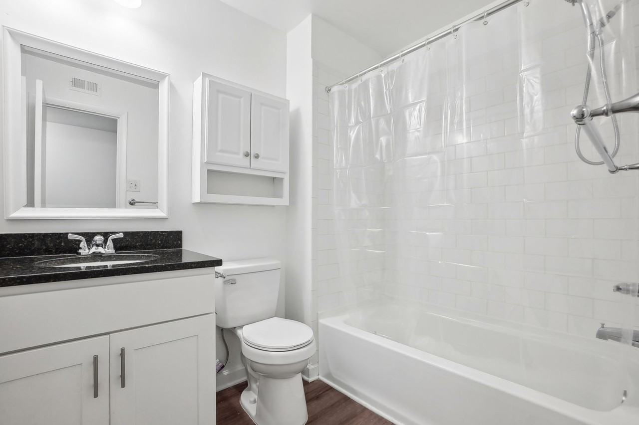 Holly Hill Apartments - Photo 7 of 10