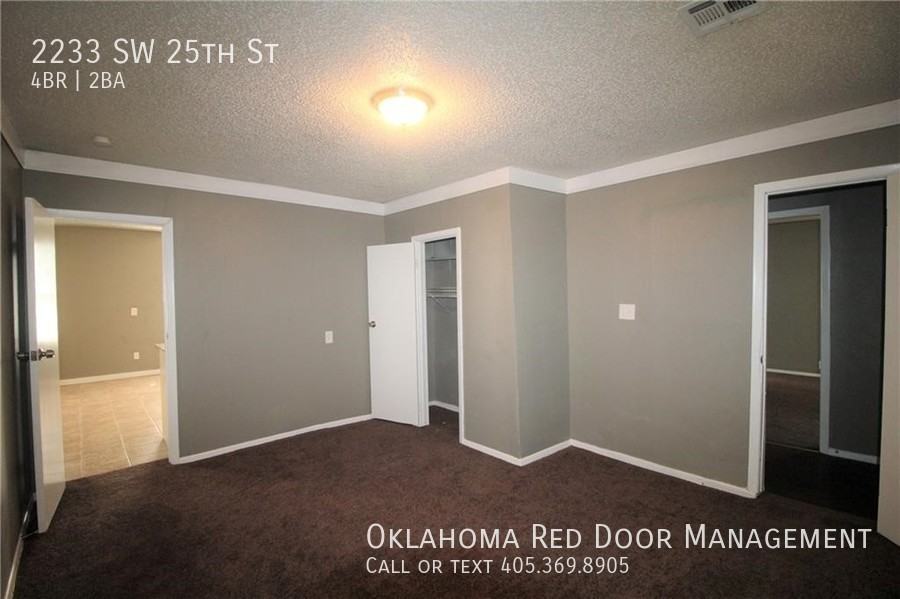 2233 Sw 25th St - Photo 7 of 27