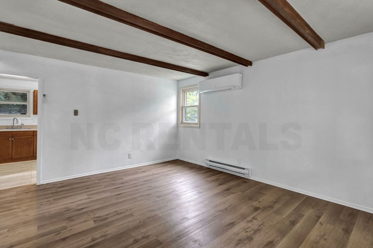 1200 Blackmoor Road - Photo 6 of 27