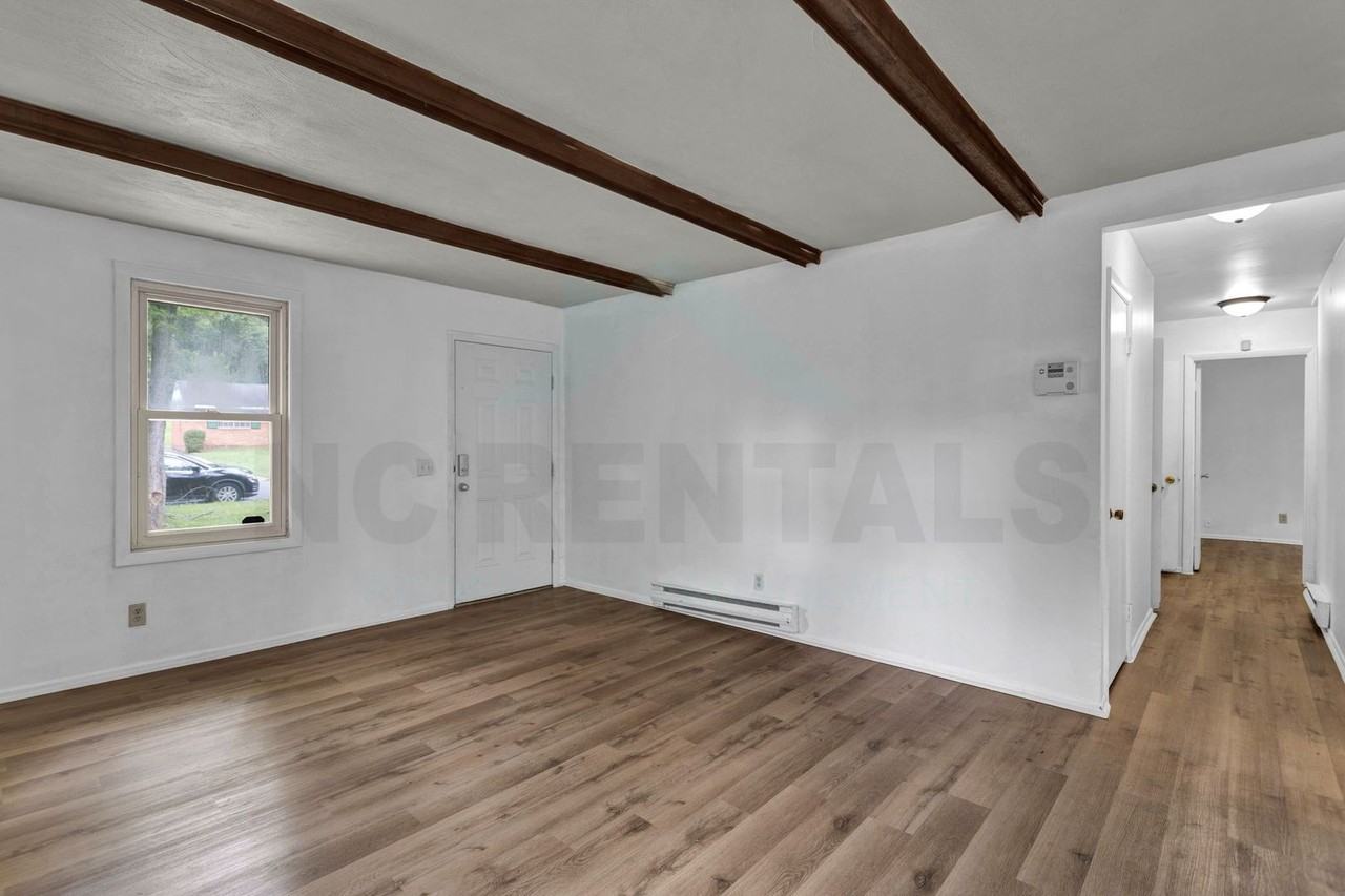 1200 Blackmoor Road - Photo 7 of 27