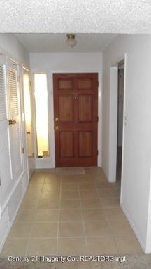 5104 Seguin Ct - Photo 3 of 21