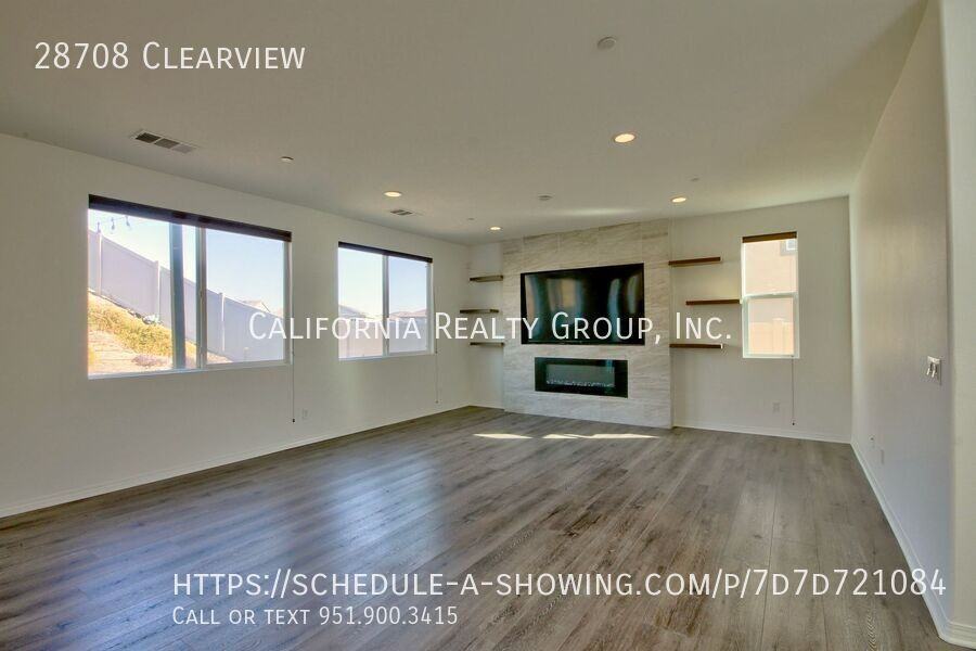 28708 Clearview St - Photo 3 of 23