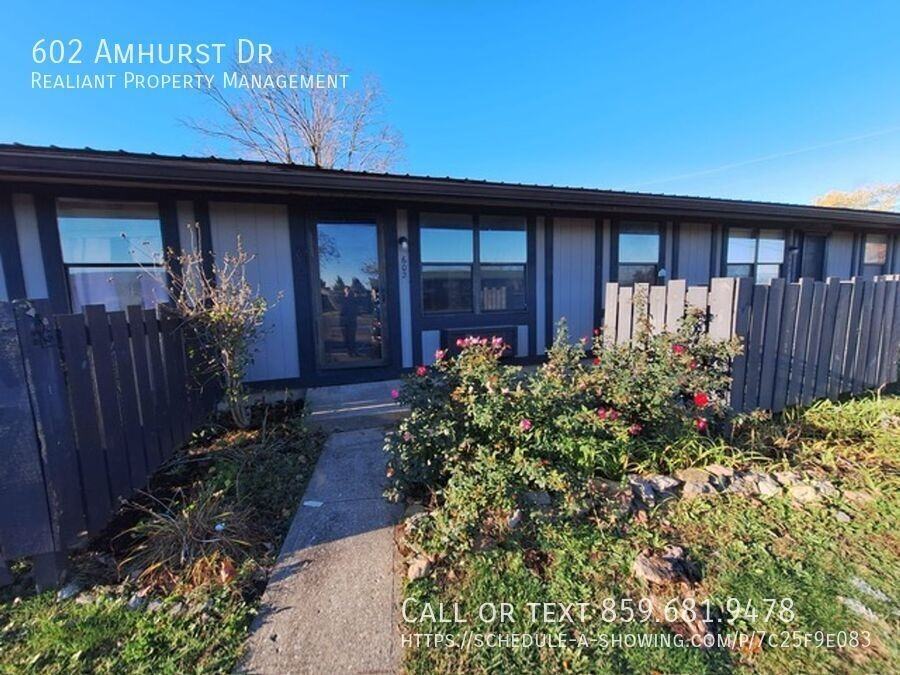 602 Amhurst Dr - Photo 2 of 11