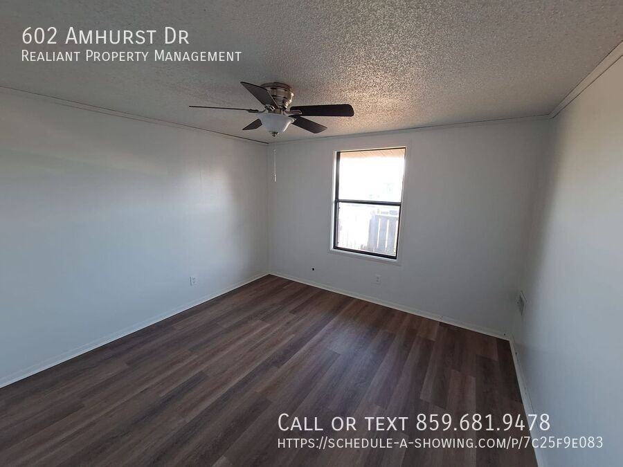 602 Amhurst Dr - Photo 3 of 11
