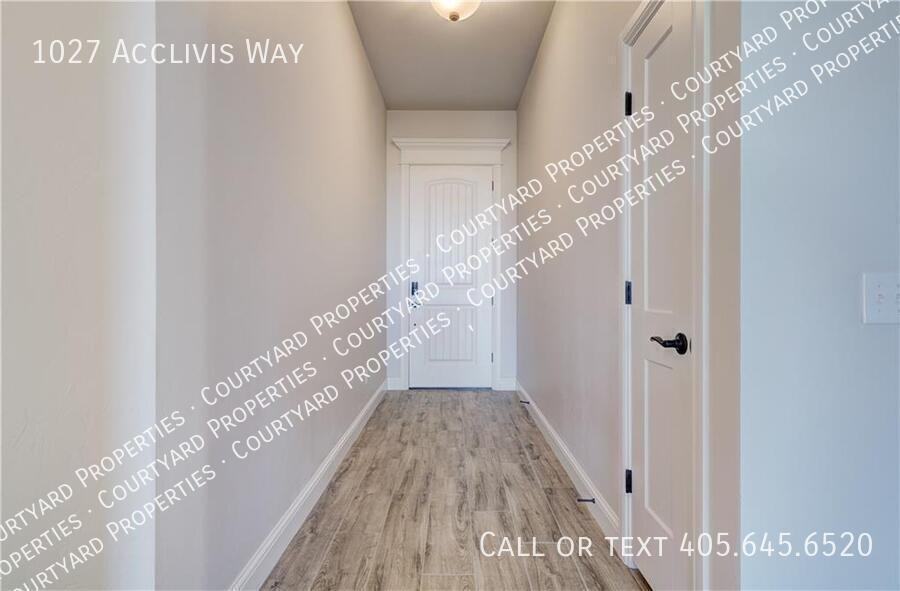 1027 Acclivis Way - Photo 3 of 34