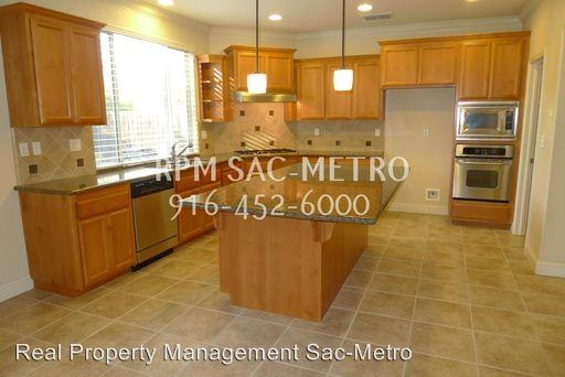 3725 Bella Cruz Ct - Photo 2 of 6