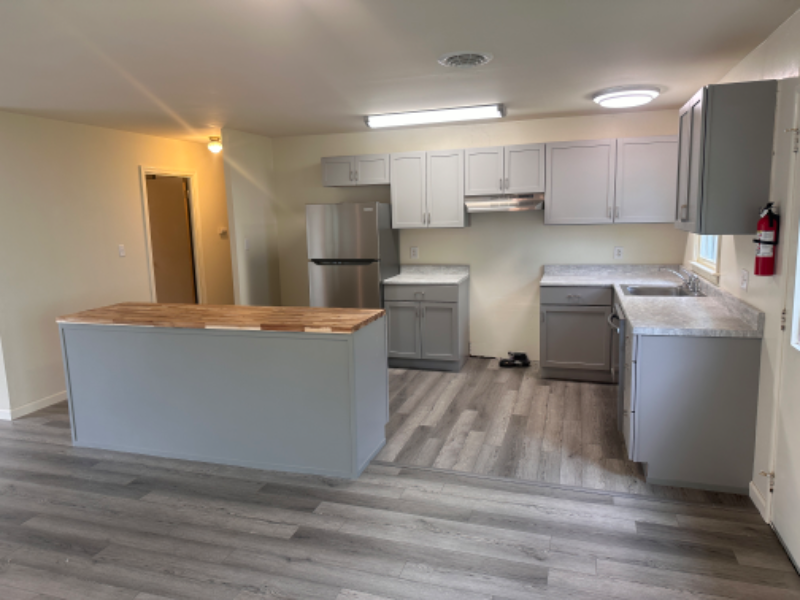 1940 N Oak Ln - Photo 5 of 16