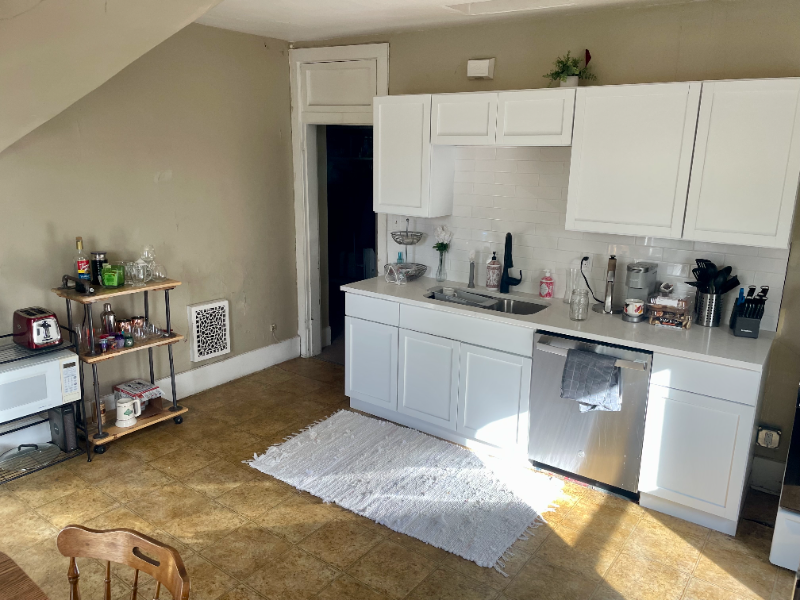 312 Center Street - Photo 3 of 10