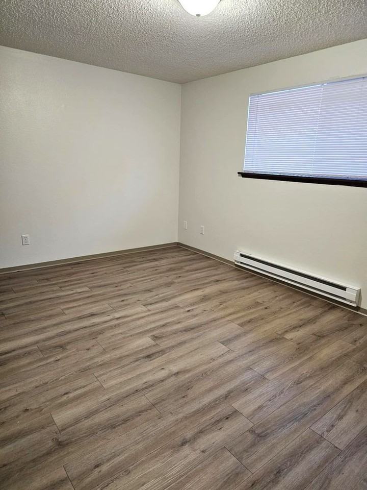 Todd House-Michelle Apartments - Photo 6 of 6