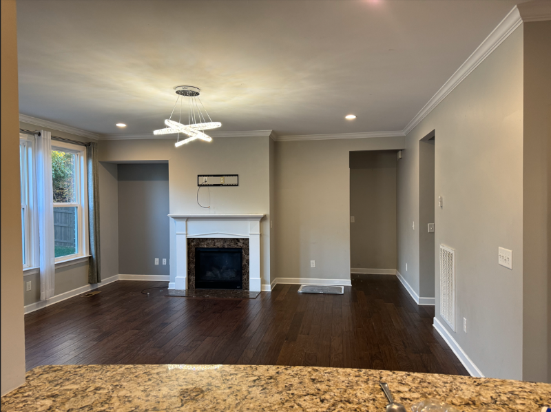 1311 Drury Ln - Photo 3 of 20