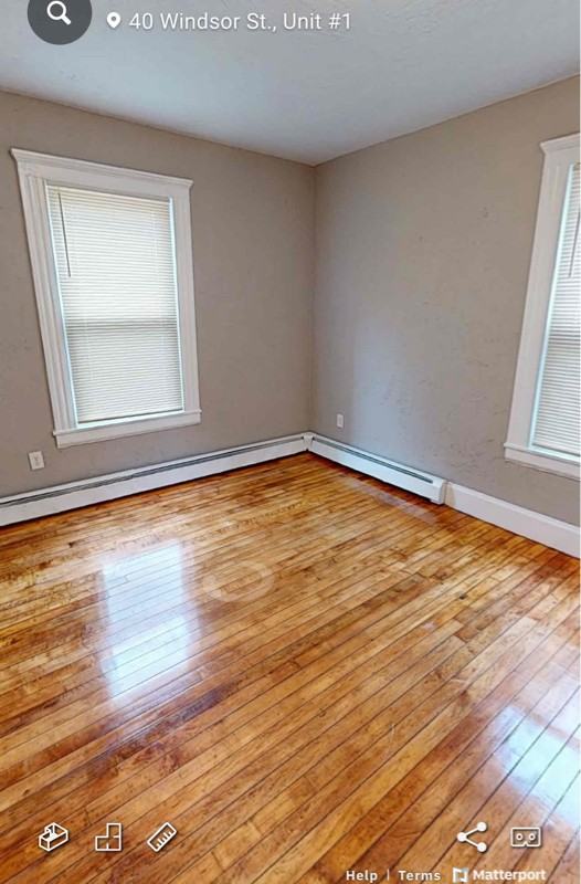 40 Windsor St #1 - Photo 2 of 10