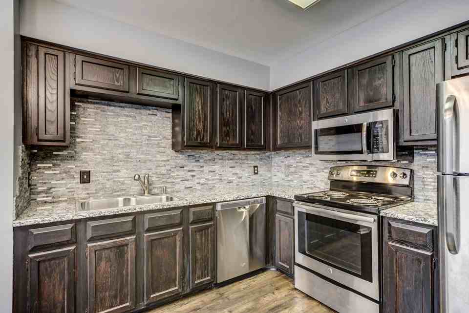 200 Royal Oaks Blvd #H4 - Photo 6 of 24