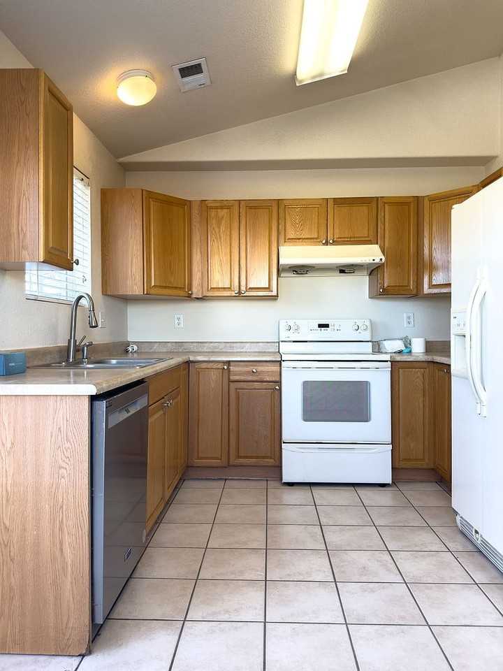 3033 West Custer Place - Photo 4 of 21