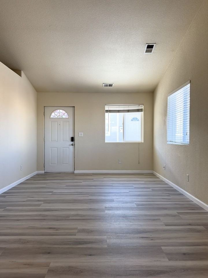 3033 West Custer Place - Photo 2 of 21