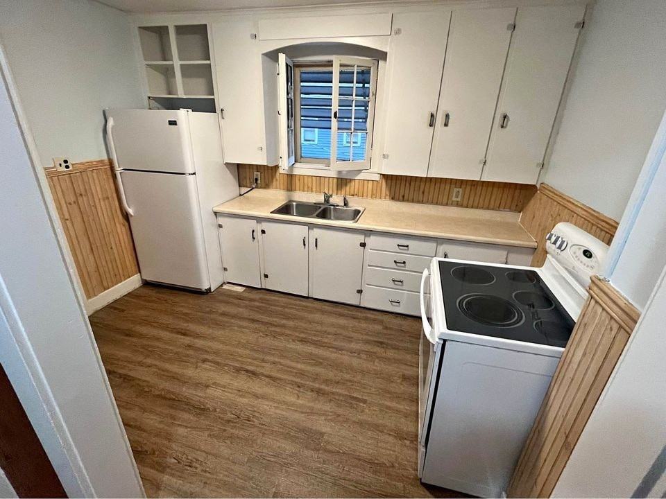 26 Spruce St - Photo 3 of 8