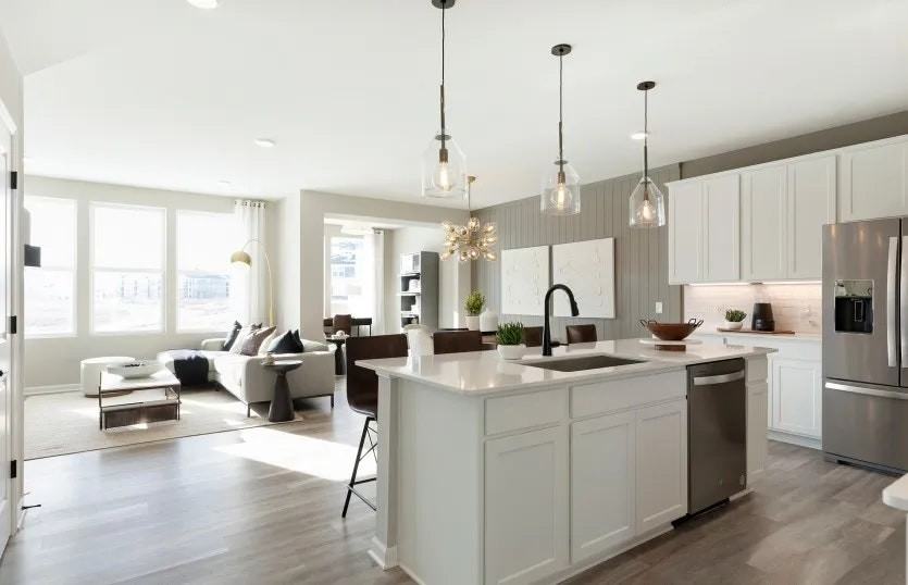 17903 Giants Way - Photo 3 of 11